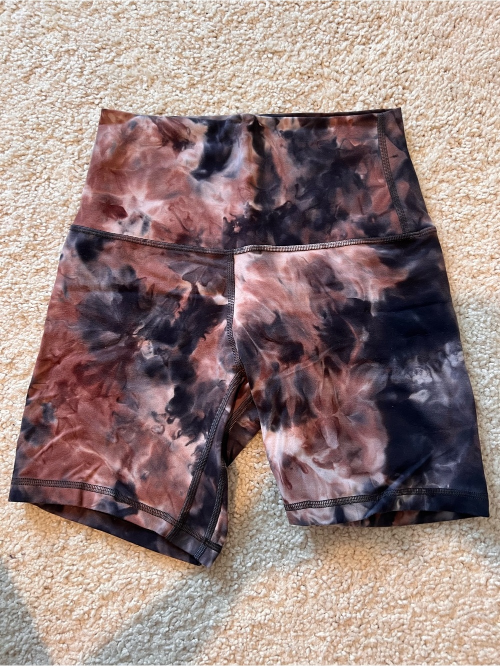 lululemon athletica Tie-Dye High-Rise Bike Shorts size 4